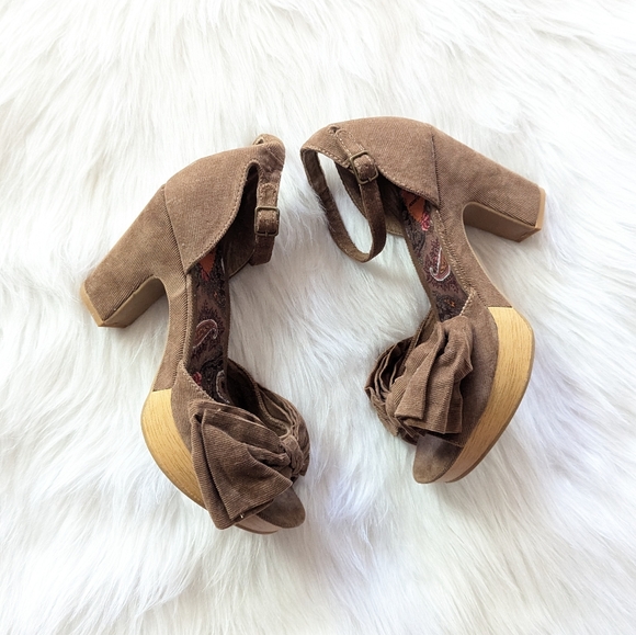 Rocket Dog Brown Corduroy Platform Heels with Bow retro style size 10 - Picture 4 of 8